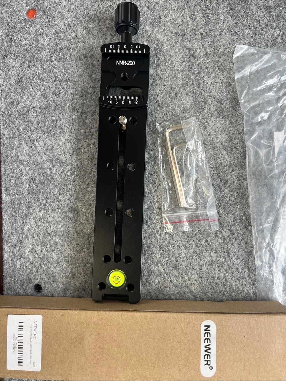 NEEWER NNR-200 200 mm nodal slide rail/quick-release clamp,